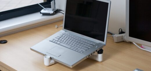 MBP on DYI Stand